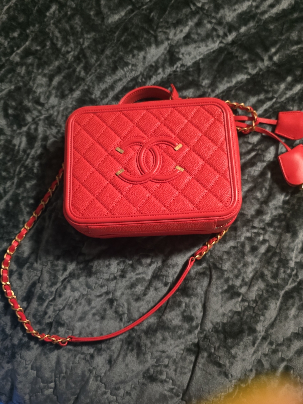 CHANEL Filigree Red Quilted Leather Crossbody Vanity Bag 6.5 with Chain Strap.